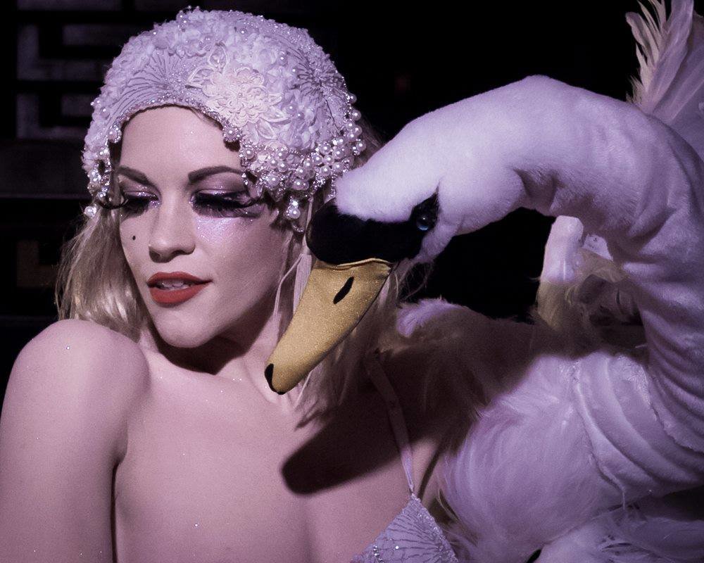 Lucille Spielfucsh Leda And The Swan